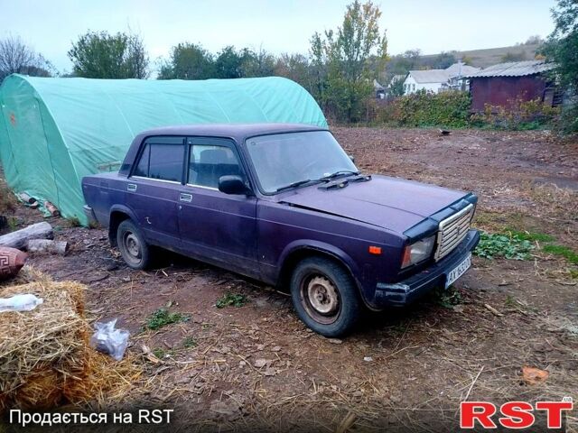Фиолетовый ВАЗ 2107, объемом двигателя 1.5 л и пробегом 0 тыс. км за 800 $, фото 1 на Automoto.ua