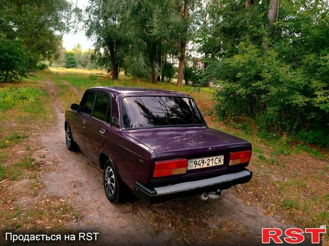 Фиолетовый ВАЗ 2107, объемом двигателя 1.6 л и пробегом 146 тыс. км за 1000 $, фото 1 на Automoto.ua