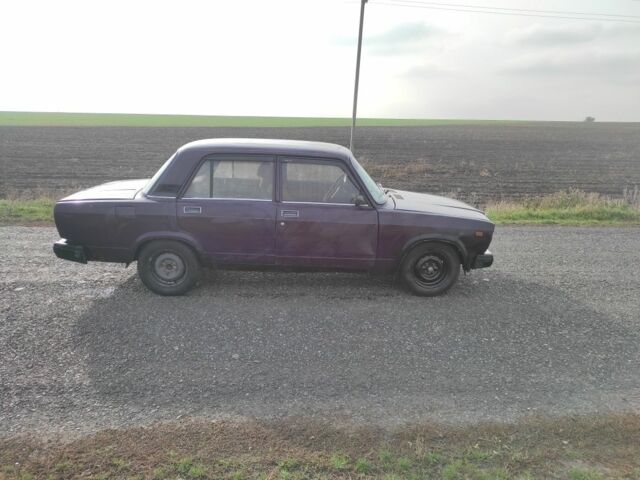 Фіолетовий ВАЗ 2107, об'ємом двигуна 1.3 л та пробігом 34 тис. км за 405 $, фото 4 на Automoto.ua
