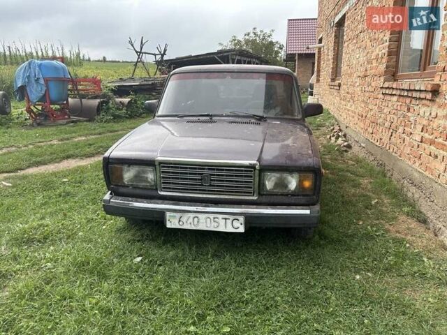 Фиолетовый ВАЗ 2107, объемом двигателя 0 л и пробегом 222 тыс. км за 292 $, фото 4 на Automoto.ua
