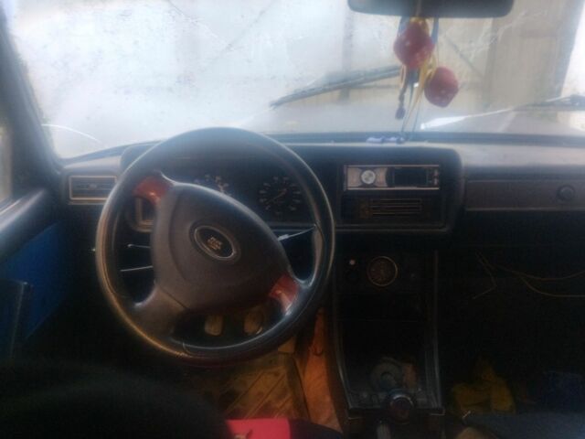 Фіолетовий ВАЗ 2107, об'ємом двигуна 1.5 л та пробігом 1 тис. км за 325 $, фото 4 на Automoto.ua