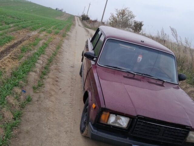 ВАЗ 2107 2002 в Ровно на Automoto.ua Фиолетовый ВАЗ 2107, объемом двигателя 1.5 л и пробегом 1 тыс. км за 713 $, фото 2 на Automoto.ua