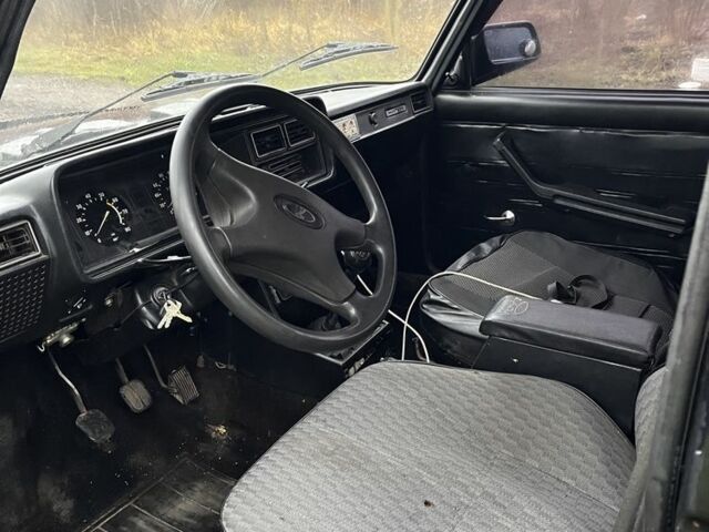 Фіолетовий ВАЗ 2107, об'ємом двигуна 1.5 л та пробігом 3 тис. км за 1100 $, фото 4 на Automoto.ua