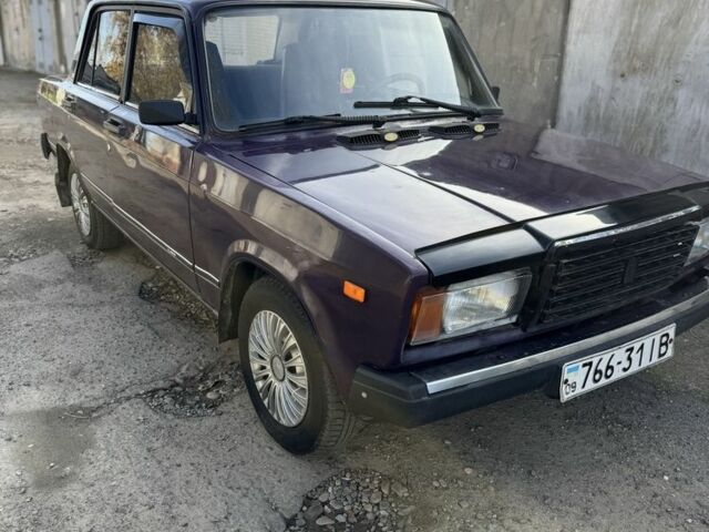 Фиолетовый ВАЗ 2107, объемом двигателя 1.6 л и пробегом 65 тыс. км за 850 $, фото 1 на Automoto.ua