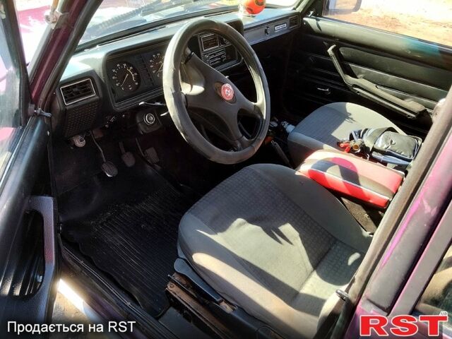 Фиолетовый ВАЗ 2107, объемом двигателя 1.5 л и пробегом 100 тыс. км за 1150 $, фото 5 на Automoto.ua