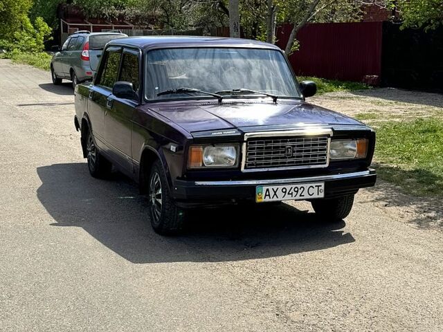 Фіолетовий ВАЗ 2107, об'ємом двигуна 1.5 л та пробігом 150 тис. км за 1300 $, фото 1 на Automoto.ua