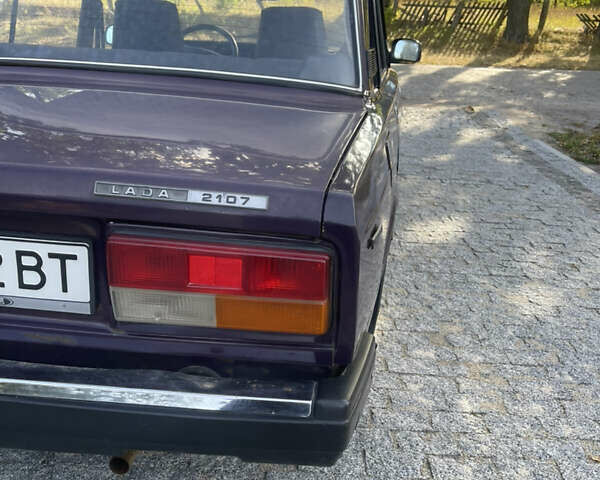 Фиолетовый ВАЗ 2107, объемом двигателя 1.57 л и пробегом 90 тыс. км за 900 $, фото 4 на Automoto.ua