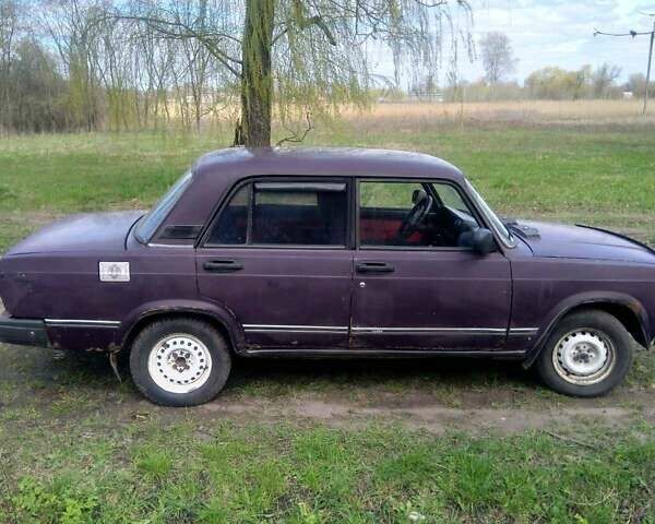 Фіолетовий ВАЗ 2107, об'ємом двигуна 1.6 л та пробігом 160 тис. км за 772 $, фото 3 на Automoto.ua