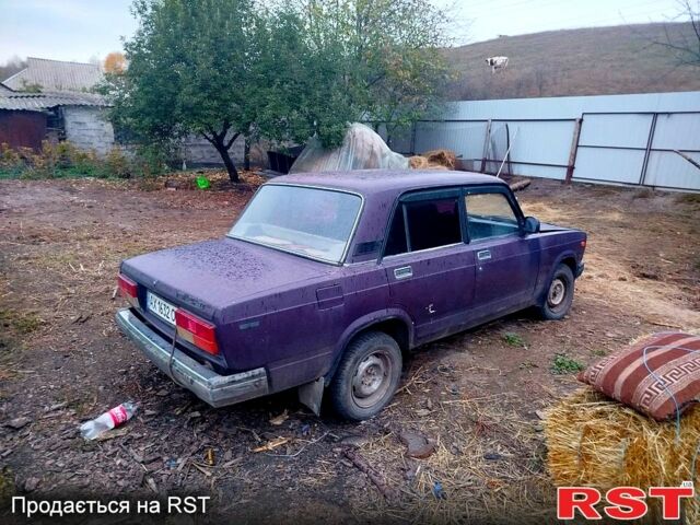 Фиолетовый ВАЗ 2107, объемом двигателя 1.5 л и пробегом 0 тыс. км за 800 $, фото 4 на Automoto.ua