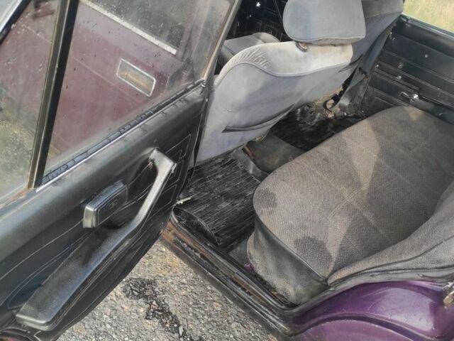 Фіолетовий ВАЗ 2107, об'ємом двигуна 1.3 л та пробігом 34 тис. км за 405 $, фото 8 на Automoto.ua