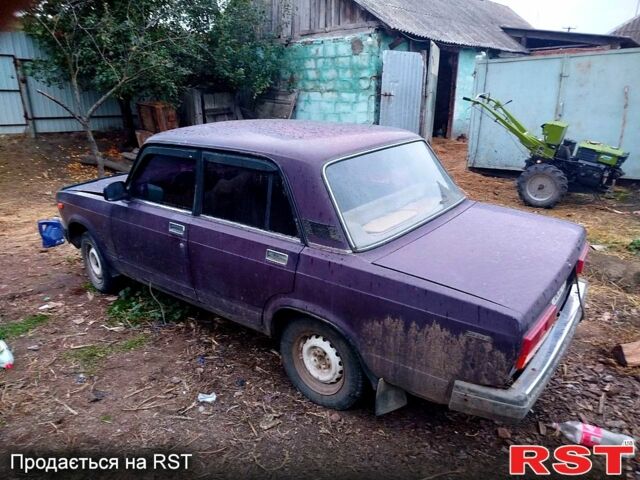 Фиолетовый ВАЗ 2107, объемом двигателя 1.5 л и пробегом 0 тыс. км за 800 $, фото 3 на Automoto.ua