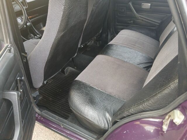 Фиолетовый ВАЗ 2107, объемом двигателя 1.5 л и пробегом 72 тыс. км за 1150 $, фото 9 на Automoto.ua