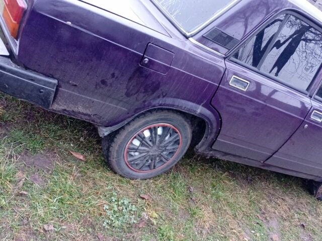 Фиолетовый ВАЗ 2107, объемом двигателя 1.5 л и пробегом 123 тыс. км за 750 $, фото 13 на Automoto.ua