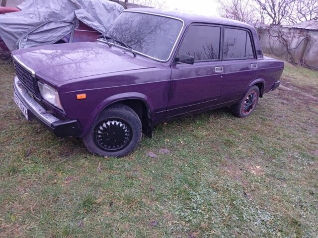 Фиолетовый ВАЗ 2107, объемом двигателя 1.5 л и пробегом 123 тыс. км за 750 $, фото 3 на Automoto.ua