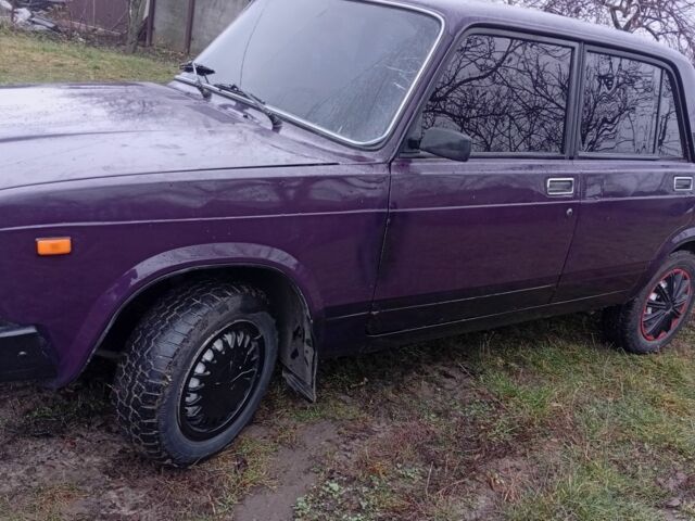 Фиолетовый ВАЗ 2107, объемом двигателя 1.5 л и пробегом 123 тыс. км за 750 $, фото 2 на Automoto.ua