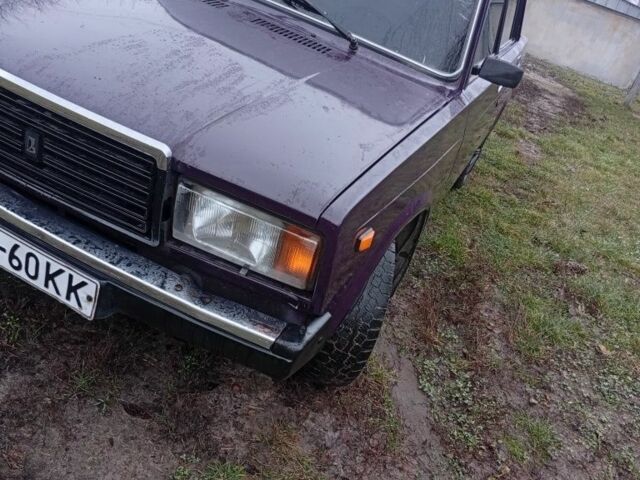 Фиолетовый ВАЗ 2107, объемом двигателя 1.5 л и пробегом 123 тыс. км за 750 $, фото 8 на Automoto.ua