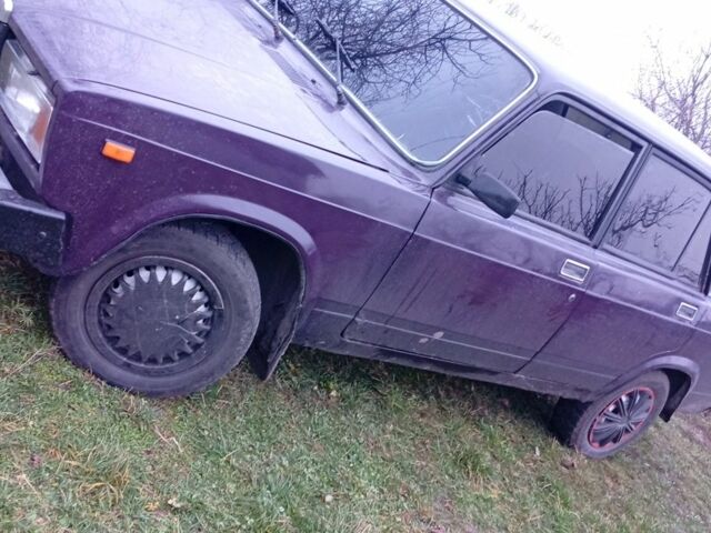 Фиолетовый ВАЗ 2107, объемом двигателя 1.5 л и пробегом 123 тыс. км за 750 $, фото 11 на Automoto.ua