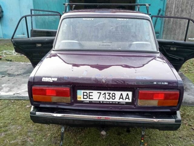 Фиолетовый ВАЗ 2107, объемом двигателя 1.5 л и пробегом 60 тыс. км за 591 $, фото 4 на Automoto.ua