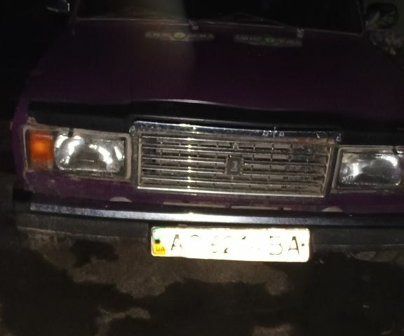 Фіолетовий ВАЗ 2107, об'ємом двигуна 1.5 л та пробігом 125 тис. км за 1000 $, фото 3 на Automoto.ua