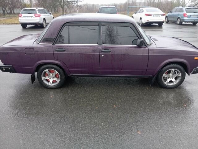 Фіолетовий ВАЗ 2107, об'ємом двигуна 1.5 л та пробігом 2 тис. км за 1300 $, фото 3 на Automoto.ua