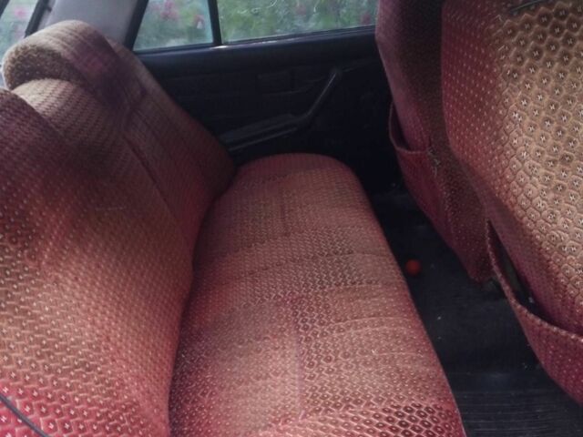 Фиолетовый ВАЗ 2107, объемом двигателя 1.5 л и пробегом 85 тыс. км за 714 $, фото 2 на Automoto.ua