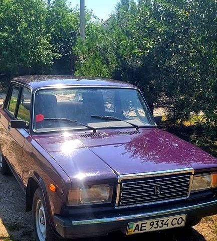 Фіолетовий ВАЗ 2107, об'ємом двигуна 1.5 л та пробігом 98 тис. км за 1470 $, фото 2 на Automoto.ua