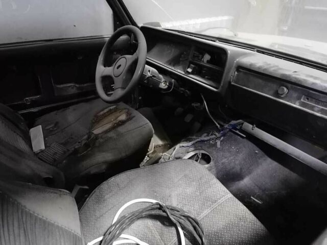 Фиолетовый ВАЗ 2107, объемом двигателя 0 л и пробегом 100 тыс. км за 286 $, фото 3 на Automoto.ua