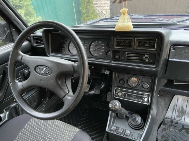 Фиолетовый ВАЗ 2107, объемом двигателя 1.5 л и пробегом 90 тыс. км за 1500 $, фото 10 на Automoto.ua