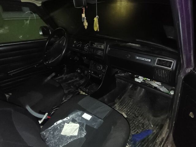 Фіолетовий ВАЗ 2107, об'ємом двигуна 1.5 л та пробігом 125 тис. км за 1000 $, фото 5 на Automoto.ua