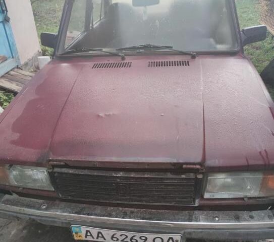 Фиолетовый ВАЗ 2107, объемом двигателя 1.5 л и пробегом 3 тыс. км за 226 $, фото 5 на Automoto.ua