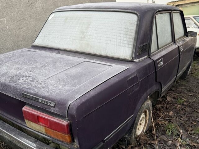 Фиолетовый ВАЗ 2107, объемом двигателя 1.6 л и пробегом 82 тыс. км за 296 $, фото 5 на Automoto.ua