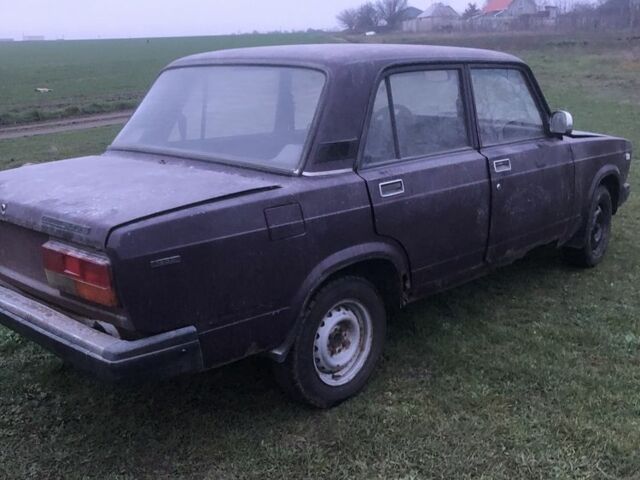 Фіолетовий ВАЗ 2107, об'ємом двигуна 1.5 л та пробігом 75 тис. км за 500 $, фото 4 на Automoto.ua