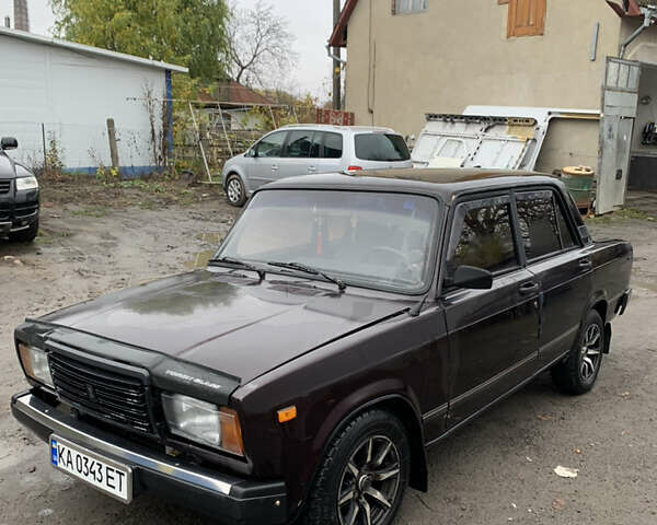 Фиолетовый ВАЗ 2107, объемом двигателя 1.45 л и пробегом 150 тыс. км за 1600 $, фото 4 на Automoto.ua