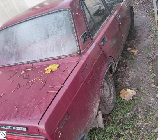 Фиолетовый ВАЗ 2107, объемом двигателя 1.5 л и пробегом 3 тыс. км за 226 $, фото 2 на Automoto.ua