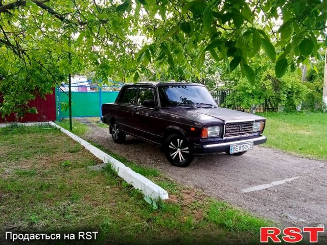 Фиолетовый ВАЗ 2107, объемом двигателя 1.5 л и пробегом 150 тыс. км за 1300 $, фото 1 на Automoto.ua