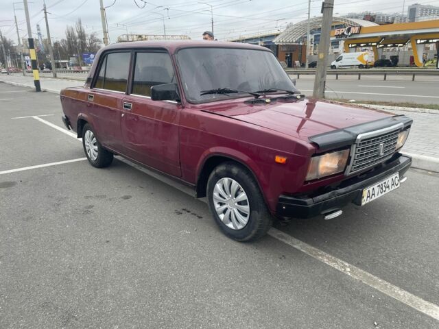 Фиолетовый ВАЗ 2107, объемом двигателя 0 л и пробегом 99 тыс. км за 595 $, фото 2 на Automoto.ua