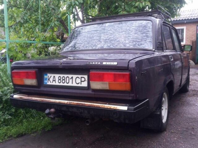 Фиолетовый ВАЗ 2107, объемом двигателя 1.5 л и пробегом 85 тыс. км за 714 $, фото 4 на Automoto.ua