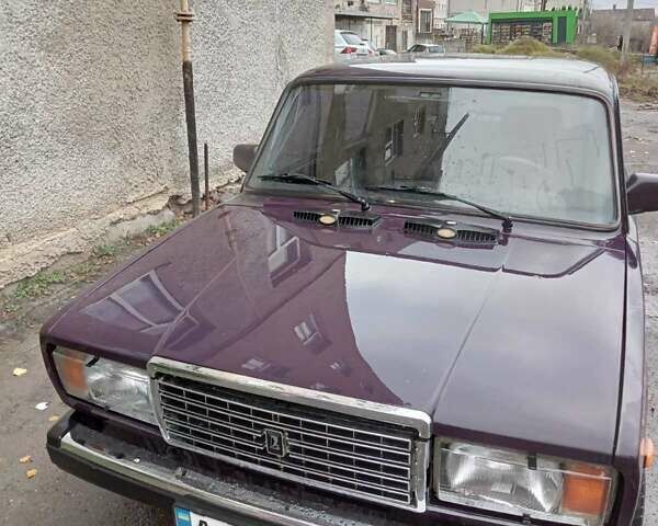 Фиолетовый ВАЗ 2107, объемом двигателя 1.5 л и пробегом 75 тыс. км за 1700 $, фото 9 на Automoto.ua