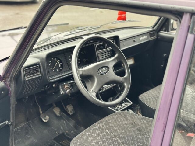 Фіолетовий ВАЗ 2107, об'ємом двигуна 1.5 л та пробігом 75 тис. км за 800 $, фото 6 на Automoto.ua