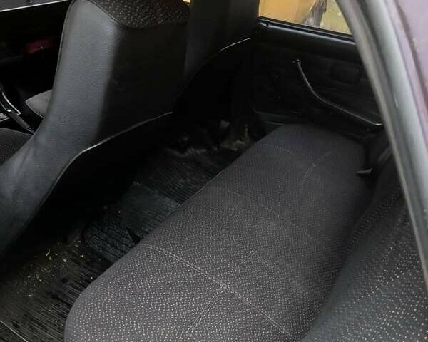 Фиолетовый ВАЗ 2107, объемом двигателя 1.5 л и пробегом 150 тыс. км за 700 $, фото 7 на Automoto.ua