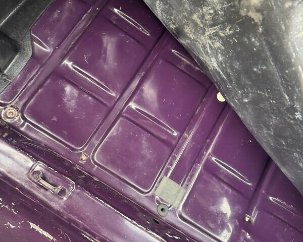 Фіолетовий ВАЗ 2107, об'ємом двигуна 1.45 л та пробігом 49 тис. км за 2750 $, фото 19 на Automoto.ua