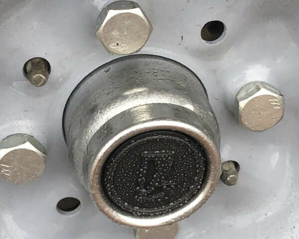 Фиолетовый ВАЗ 2107, объемом двигателя 1.45 л и пробегом 49 тыс. км за 2650 $, фото 35 на Automoto.ua