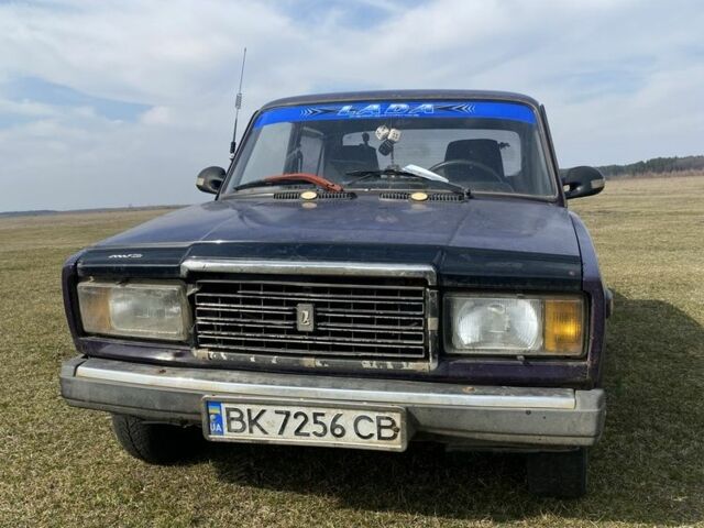 Фиолетовый ВАЗ 2107, объемом двигателя 1.5 л и пробегом 80 тыс. км за 750 $, фото 5 на Automoto.ua