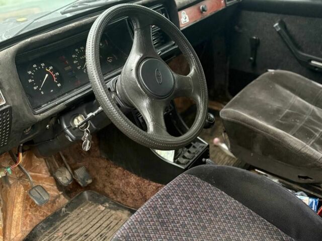 Коричневый ВАЗ 2107, объемом двигателя 1.5 л и пробегом 3 тыс. км за 800 $, фото 4 на Automoto.ua