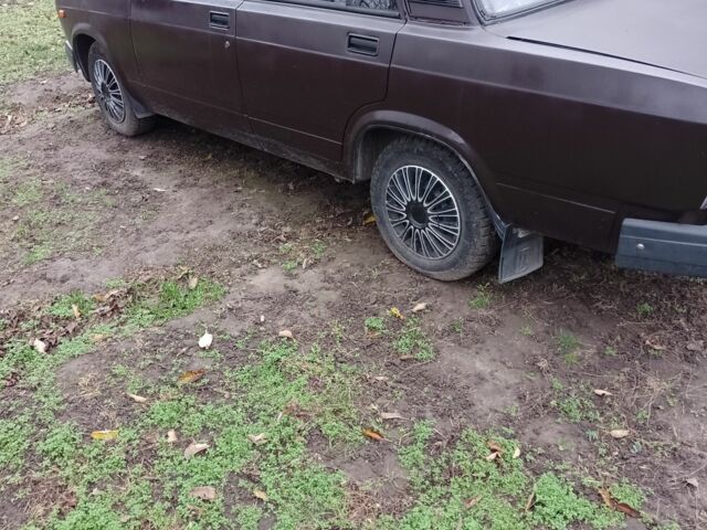 Коричневый ВАЗ 2107, объемом двигателя 1 л и пробегом 100 тыс. км за 592 $, фото 6 на Automoto.ua