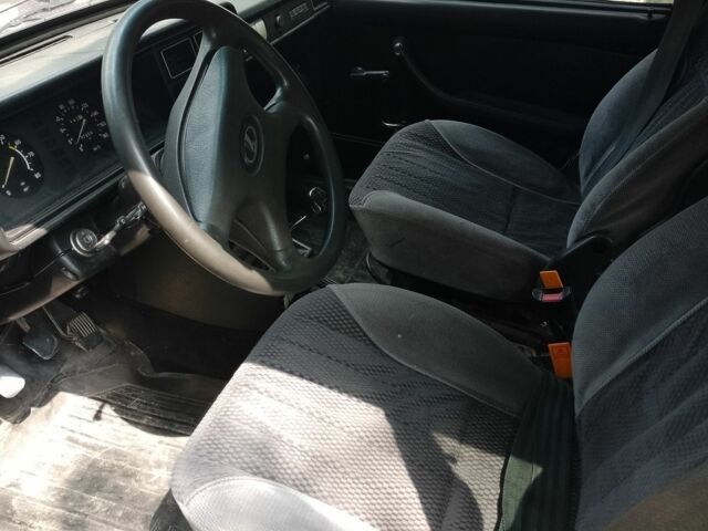 Коричневый ВАЗ 2107, объемом двигателя 1 л и пробегом 100 тыс. км за 592 $, фото 1 на Automoto.ua