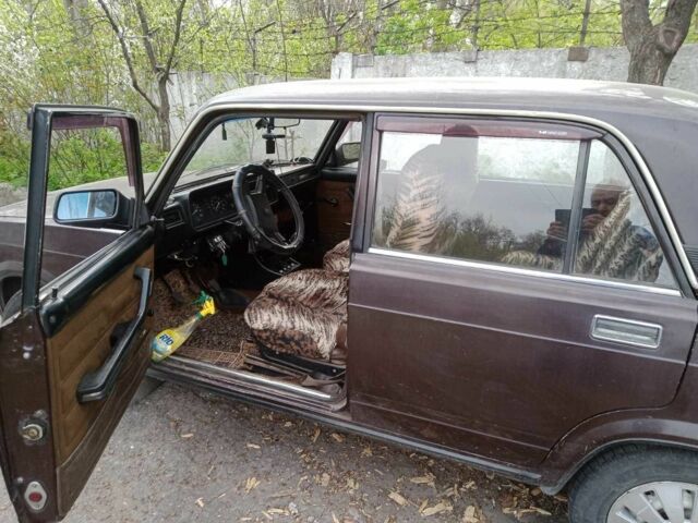 Коричневый ВАЗ 2107, объемом двигателя 1.5 л и пробегом 169 тыс. км за 1084 $, фото 1 на Automoto.ua