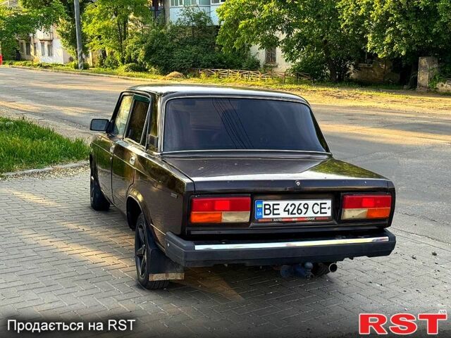 Коричневый ВАЗ 2107, объемом двигателя 1.3 л и пробегом 200 тыс. км за 799 $, фото 2 на Automoto.ua