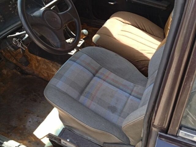 Коричневий ВАЗ 2107, об'ємом двигуна 1.5 л та пробігом 100 тис. км за 576 $, фото 6 на Automoto.ua