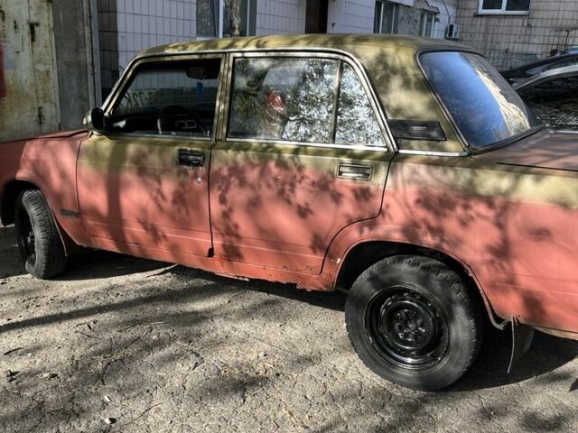 Коричневый ВАЗ 2107, объемом двигателя 1.5 л и пробегом 1000 тыс. км за 408 $, фото 1 на Automoto.ua